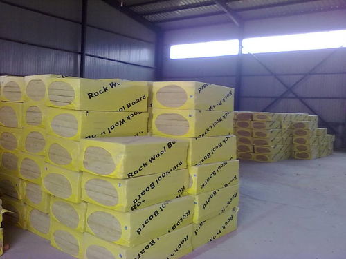 河北張家口市巖棉保溫一體板廠家代理 保溫型硬質巖棉板銷售門市部